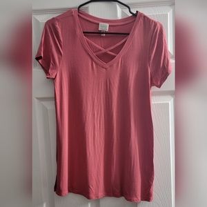 Cupio Womens Red V-neck Tee Small